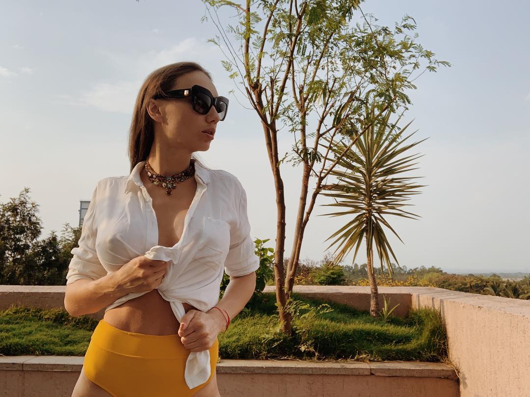 Непередаваемые ощущения: актриса Виктория Варлей рассказала, как йога изменила ее жизнь